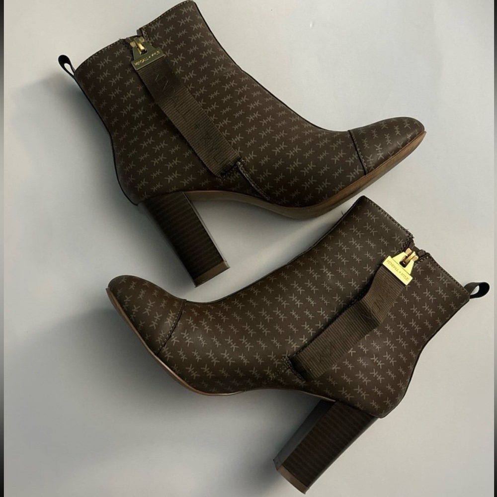 Kendall & Kylie Arenza Block Heels